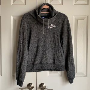 Nike Funnel Neck Sweatshirt (S). EUC!